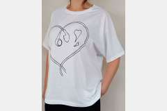 Футболка біла жіноча оверсайз малюнок