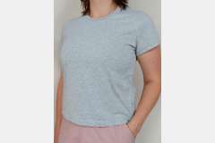 Футболка жіноча